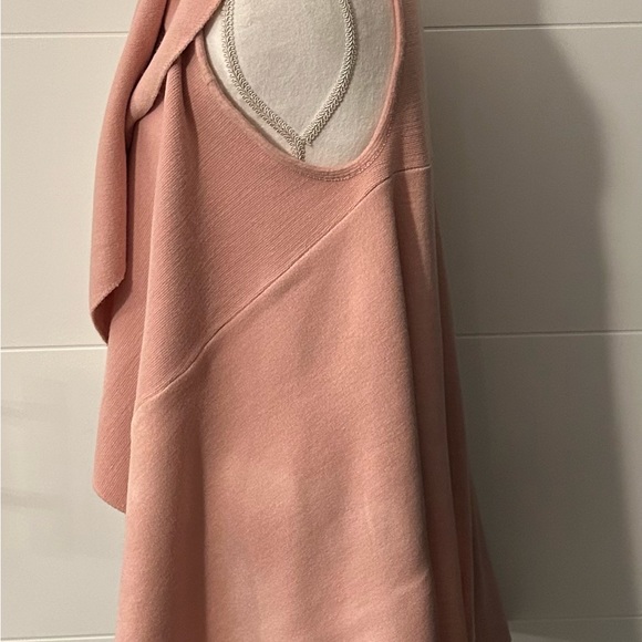 4 in 1 VERSATILE Shawl, Vest, Hoodie,  & Poncho-1 Size Preowned  New Condition - Picture 5 of 12